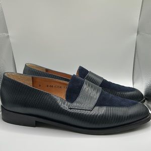 Robert Clergerie Women’s loafers Size 9 Navy.
